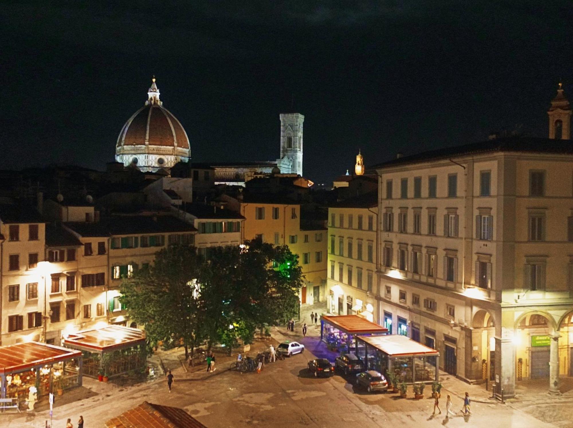 Panoramic Suite Near Duomo And Station Florence Exterior photo
