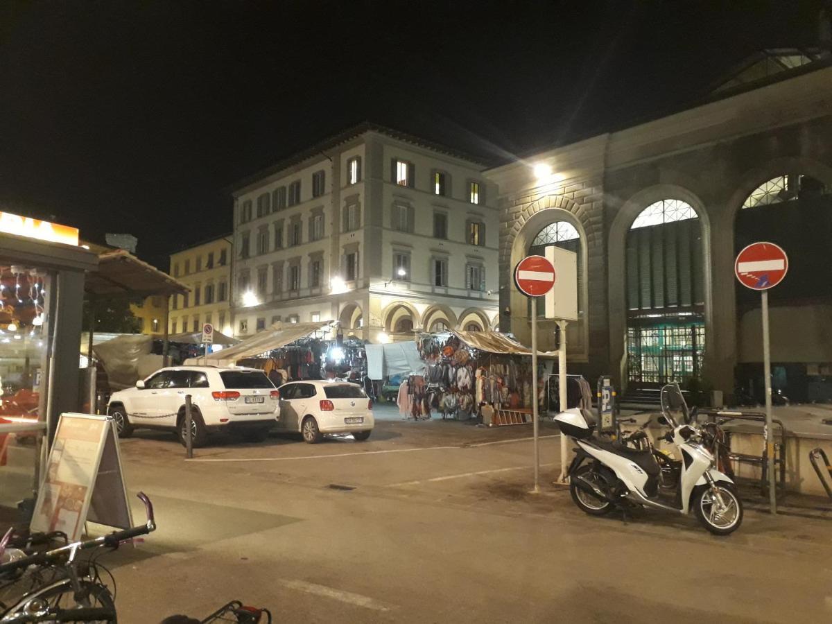 Panoramic Suite Near Duomo And Station Florence Exterior photo